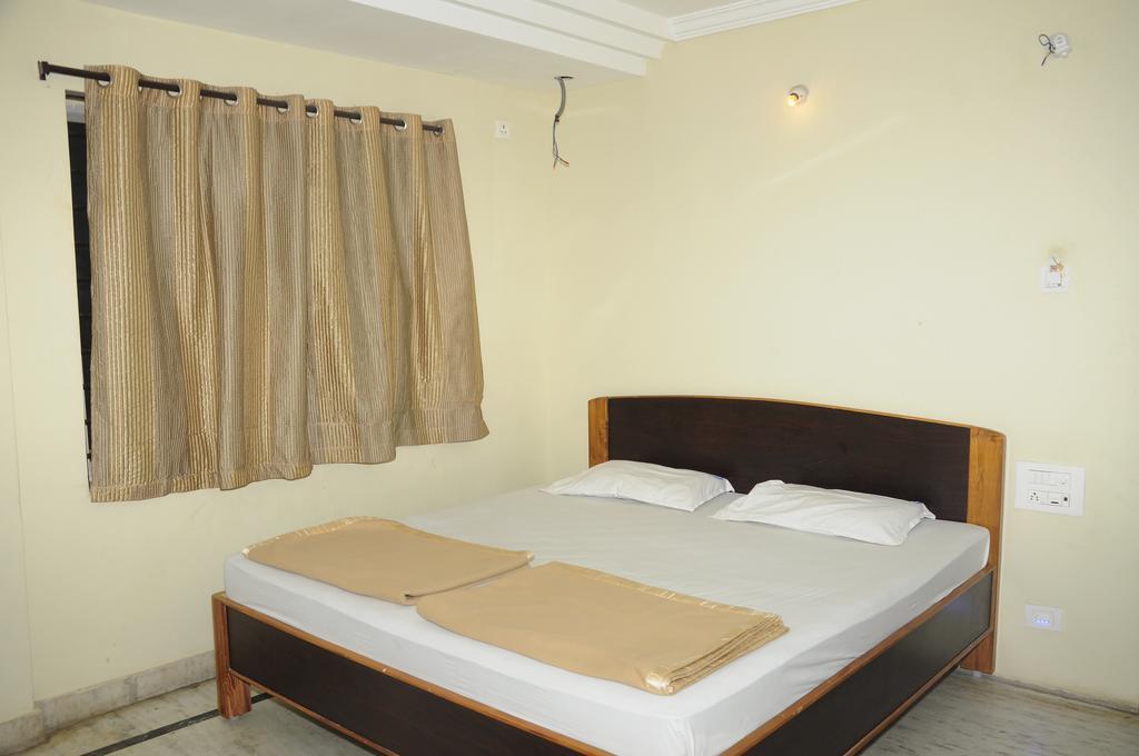 Hotel Agarala Residency Tirupati Oda fotoğraf